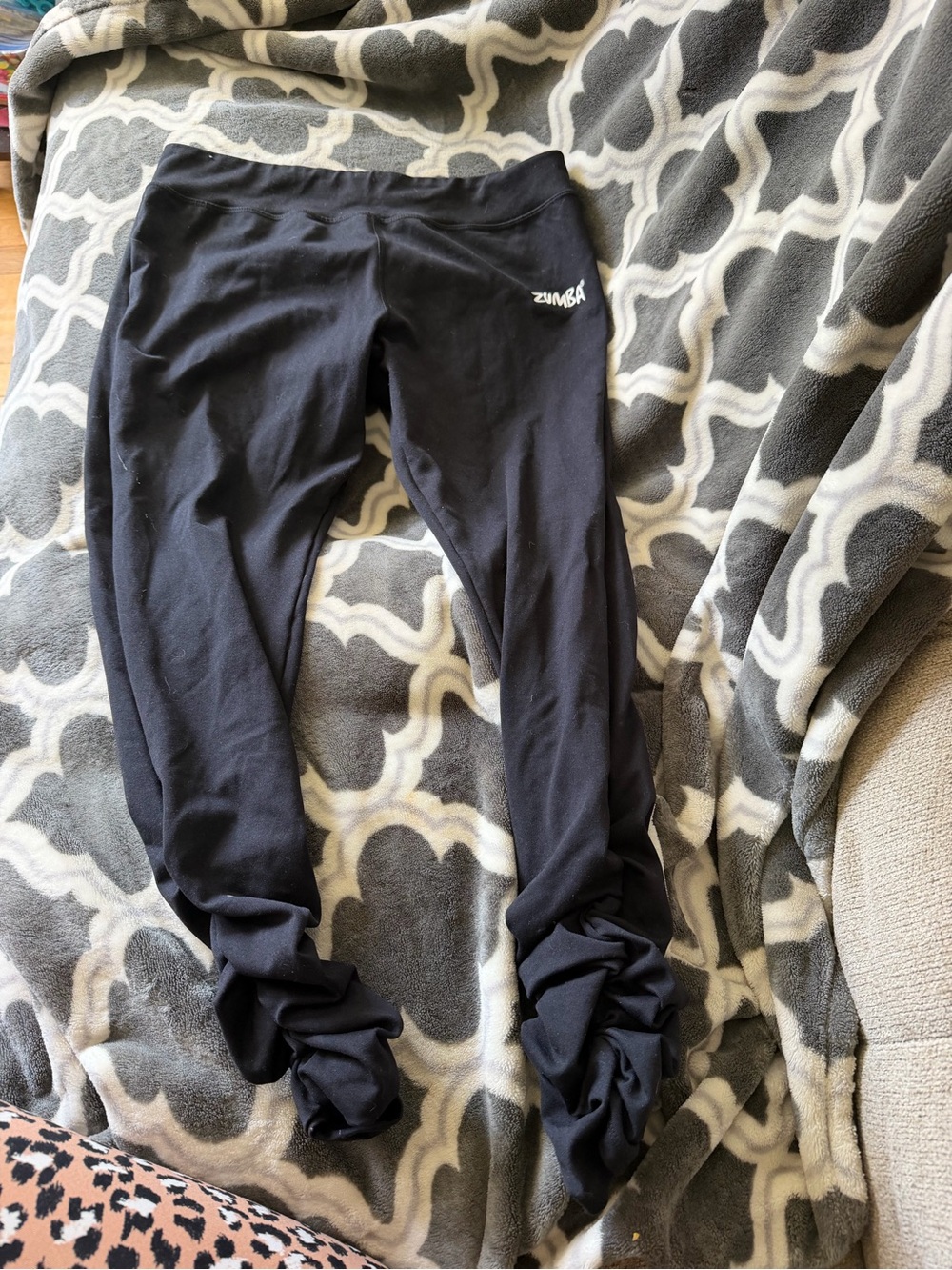 Zumba Fitness Black Leggings with Scrunched Ankles